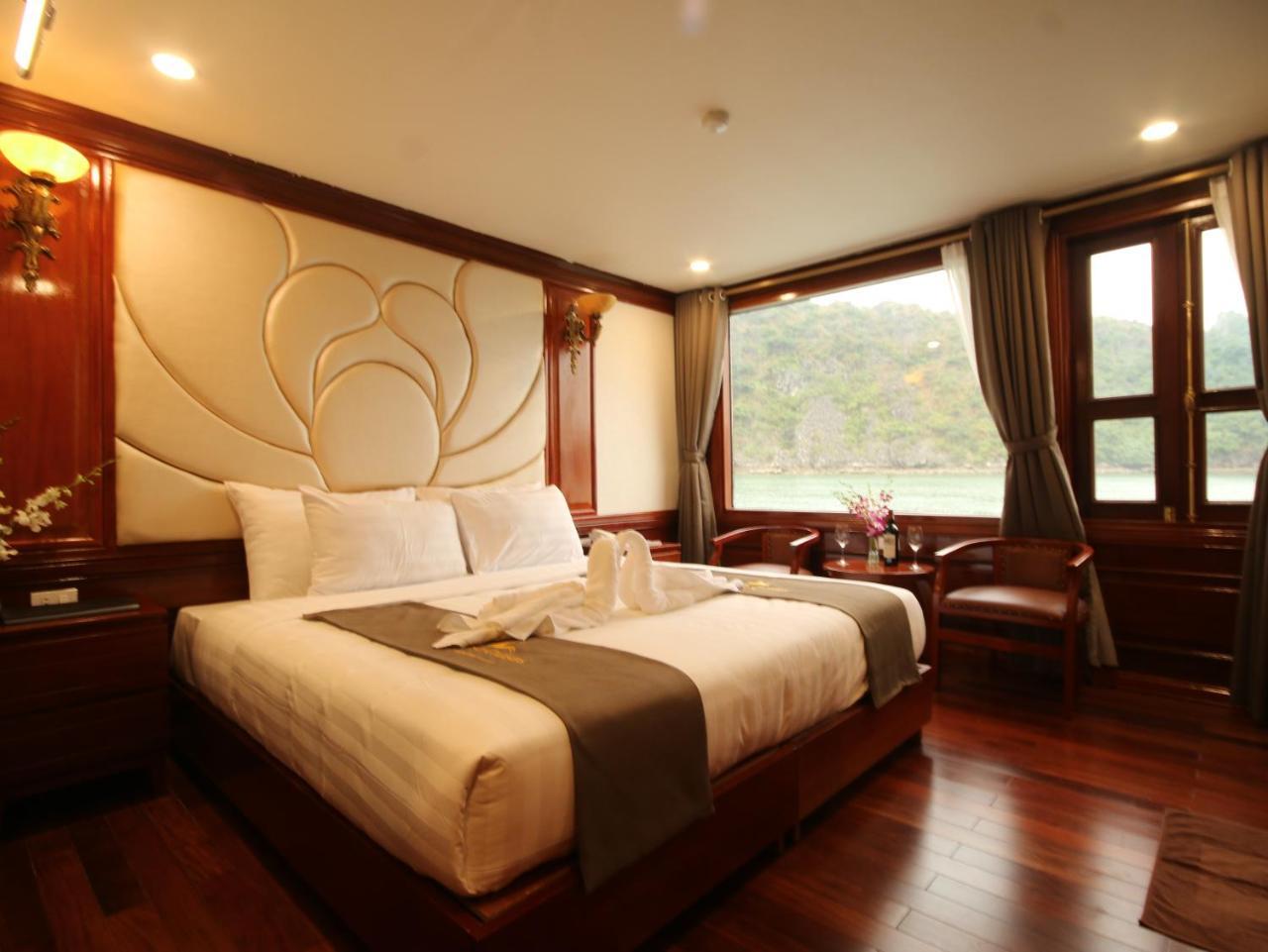 Готель Calypso Cruises Cat Hai Екстер'єр фото